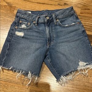Gap, 8" Mid Rise '90s Loose Denim Bermuda Shorts, Med. Wash, Size 25/0
